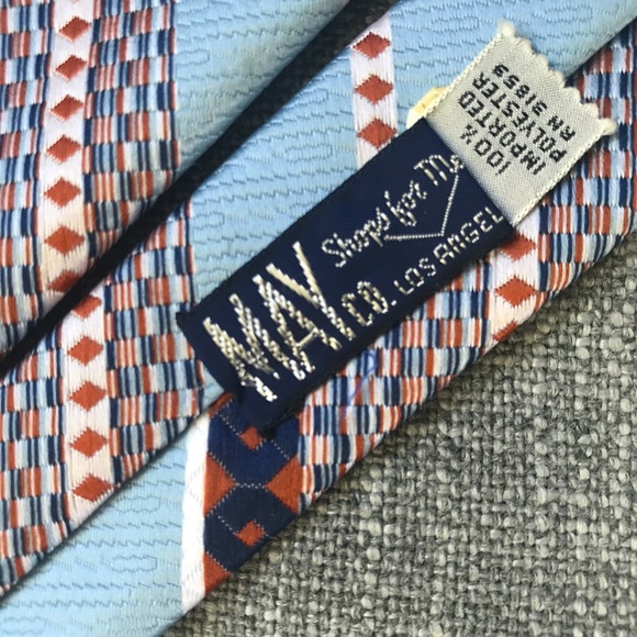 Vintage May Co Men’s Necktie - Picture 2 of 6
